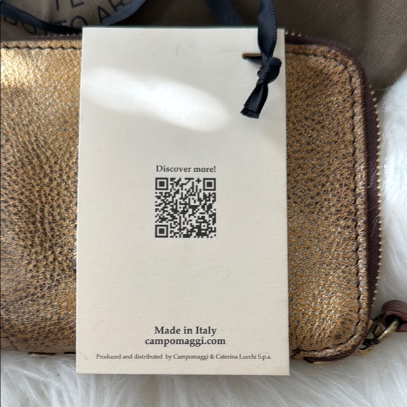 Campomaggi Gold Leather Wallet - Picture 2 of 7
